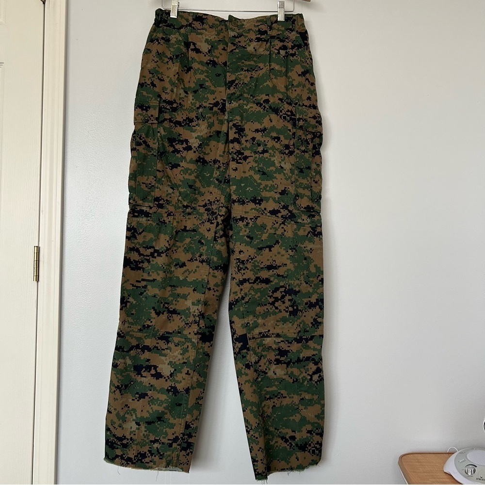 Military Issue woodland digital camo cargo pants M